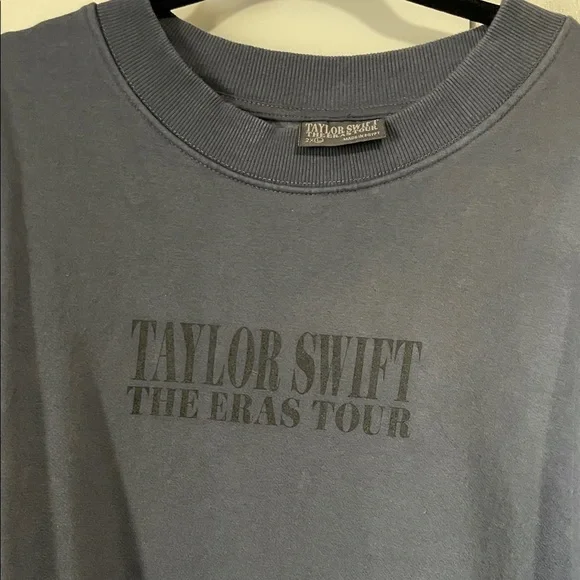 NWT 2XL Taylor Swift The Eras Tour Crew Neck - Picture 4 of 7